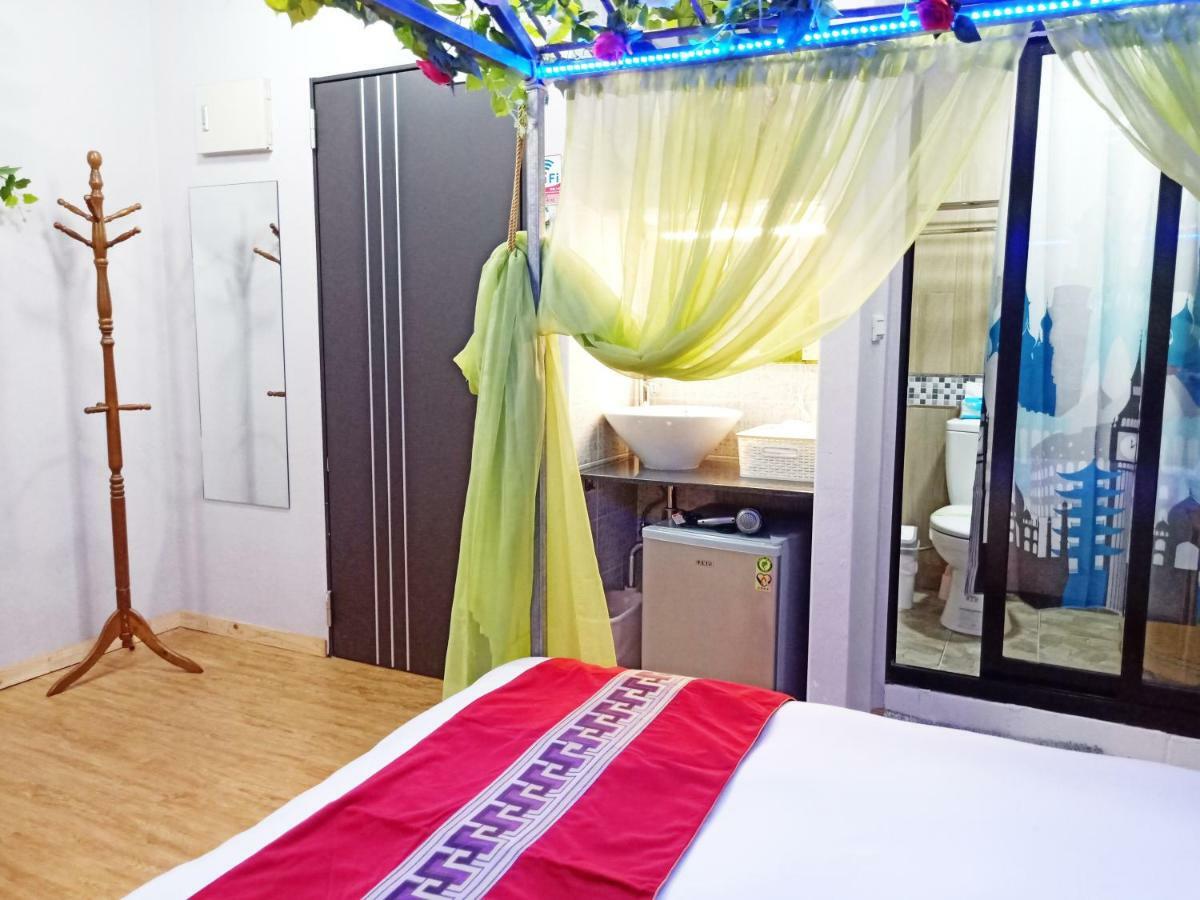 Woju Homestay Tainan Exterior foto